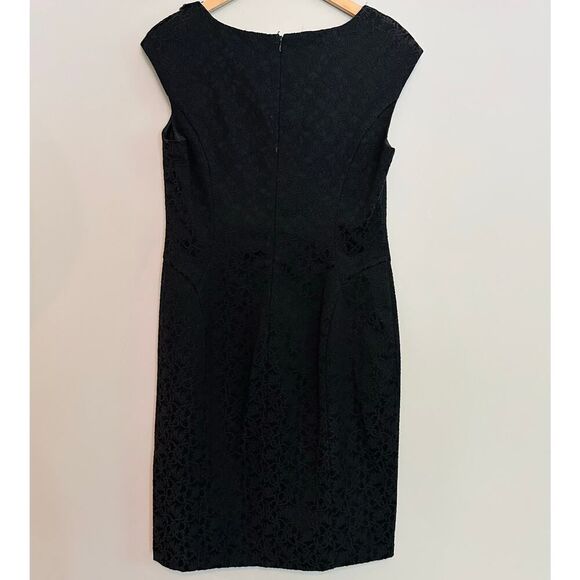 LONDON TIMES Black Jacquard Stretch Cocktail Dress Rosette Neckline Size 10 - Picture 2 of 9
